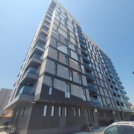 Апартаменты Faleza Nord De Lux Nou Pe Malul Marii