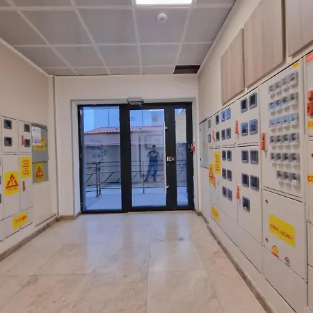 Апартаменты Faleza Nord De Lux Nou Pe Malul Marii