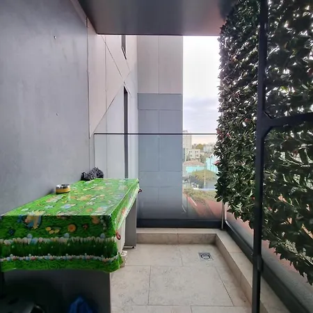 Faleza Nord De Lux Nou Pe Malul Marii *