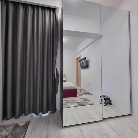 Faleza Nord De Lux Nou Pe Malul Marii Апартаменты Констанца