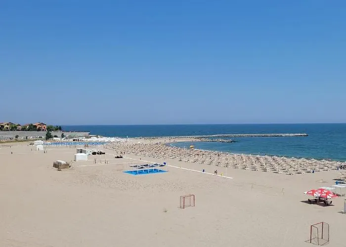 Faleza Nord De Lux Nou Pe Malul Marii * 콘스탄차